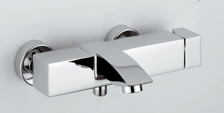 Mitigeur bain/douche apparent nu.